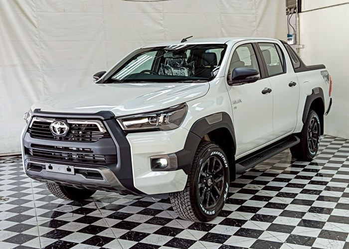 Used 7
                     TOYOTA
                     
                     for Sale