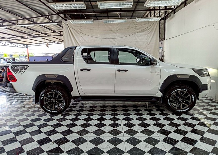 Used 7
                    TOYOTA
                     for Sale Image