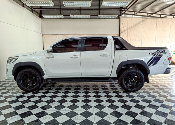 Used 10
                    TOYOTA
                     for Sale Image