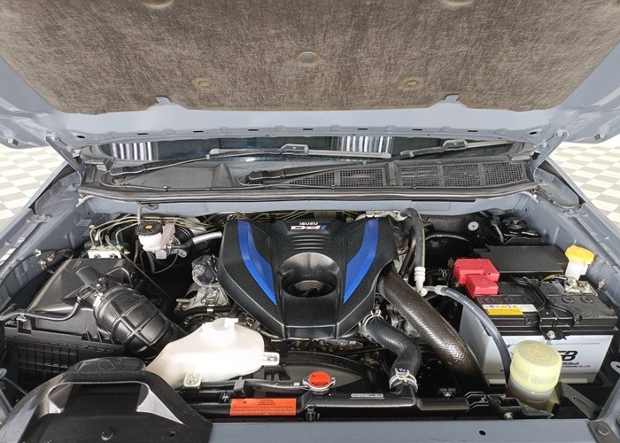 Used 7
                    ISUZU
                     for Sale Image